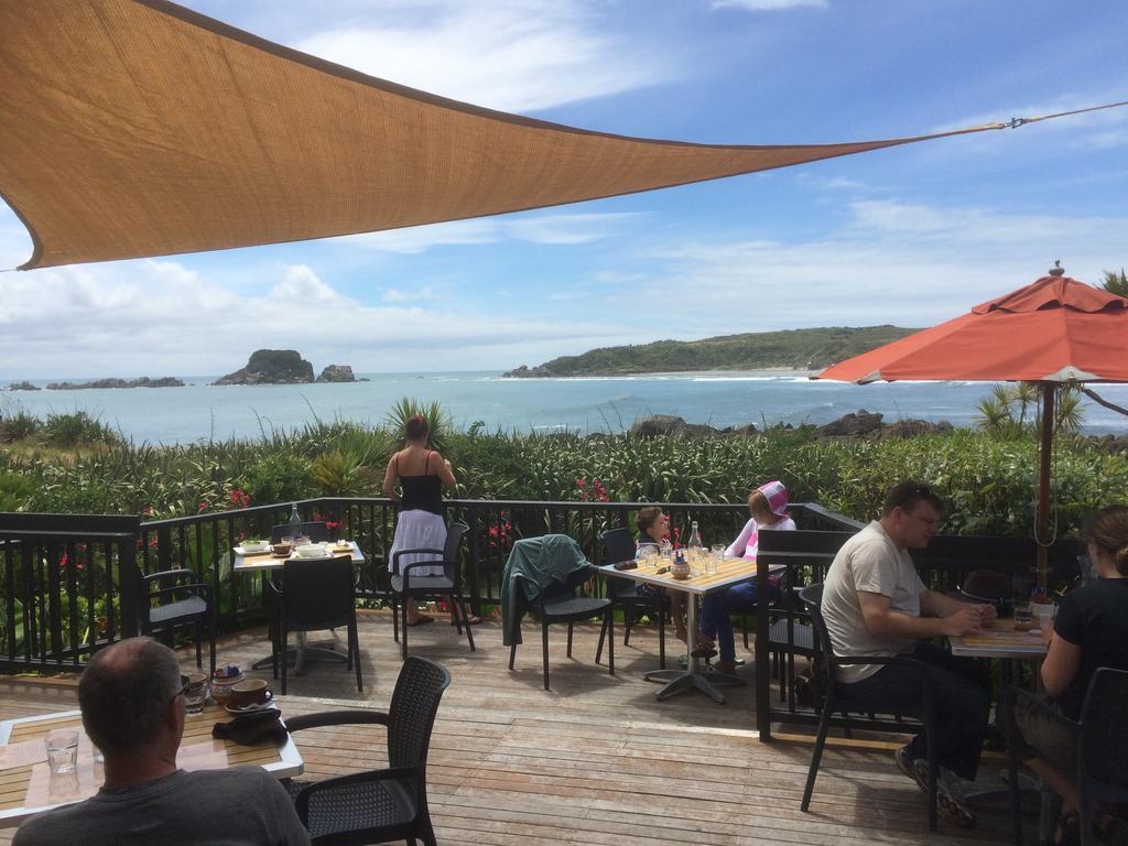 Carters By The Sea Motel Carters Beach ภายนอก รูปภาพ